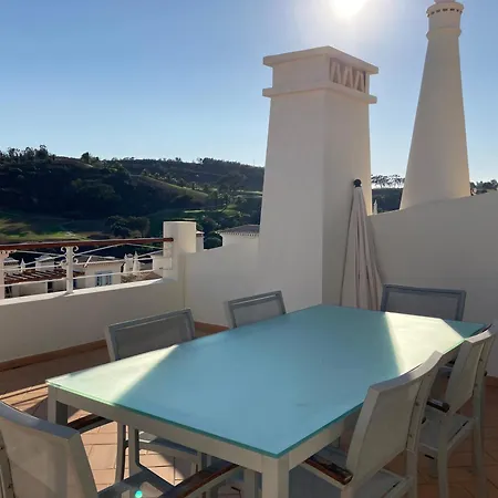 Luxury Private Property-pool, Unique Sun Roof, Free Wifi * Budens