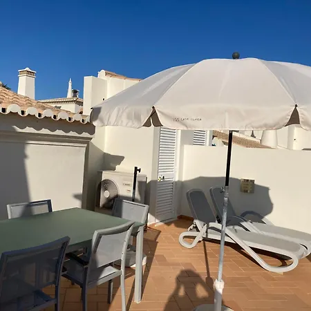 Luxury Private Property-pool, Unique Sun Roof, Free Wifi Budens