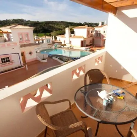 Luxury Private Property-pool, Unique Sun Roof, Free Wifi *